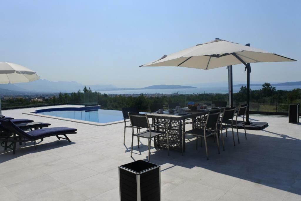 Villa Orao Kastel Novi Exterior photo
