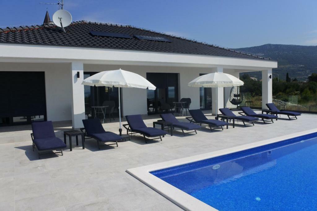 Villa Orao Kastel Novi Exterior photo